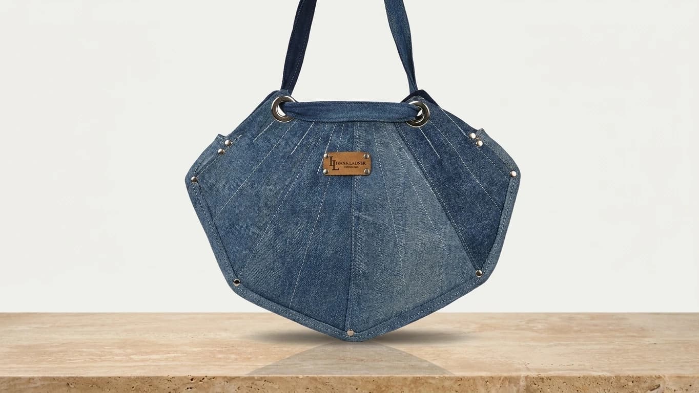 Bolso Abanico Denim Geométrico & Remaches
